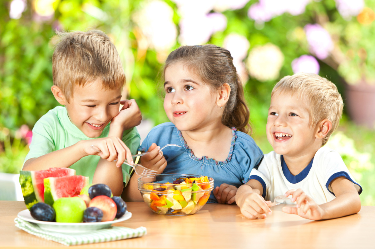 Trẻ 3 tuổi nên bổ sung dinh dưỡng như thế nào để thông minh?